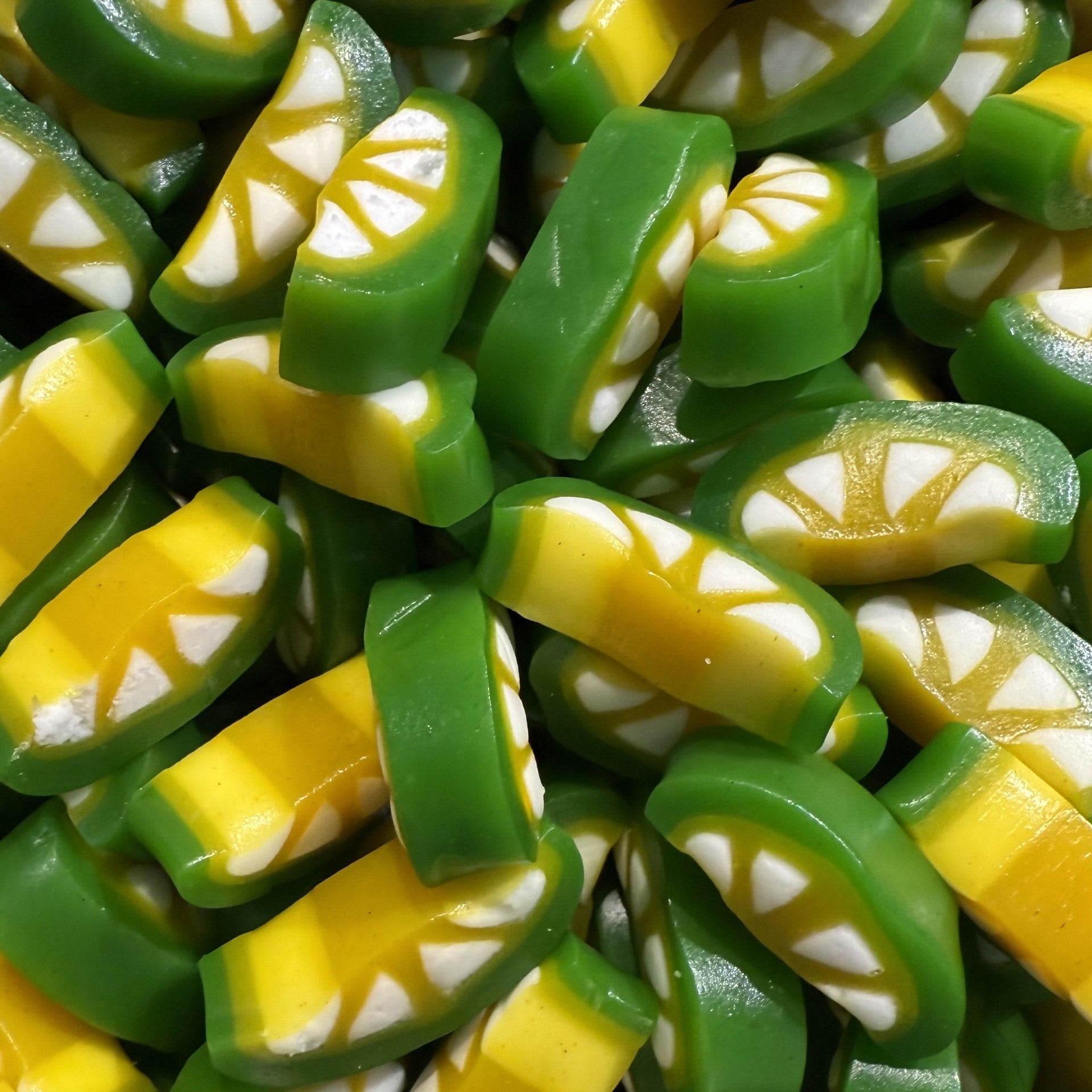 Liquorice Fruit Peelable Slices