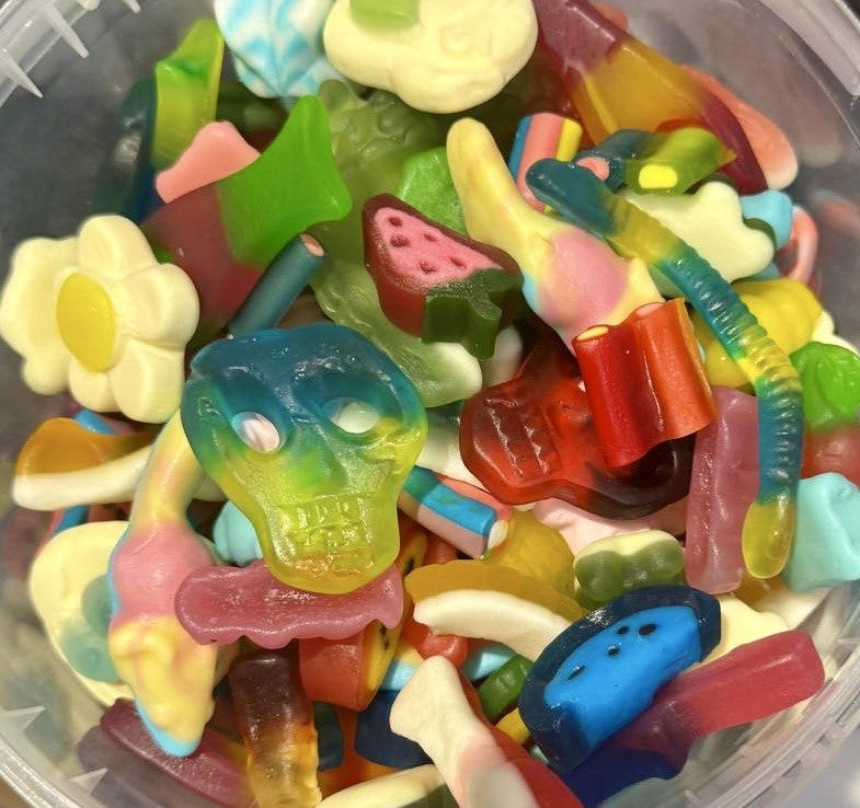 Non-Fizzy Jelly, gummies sweet Bags & Buckets.