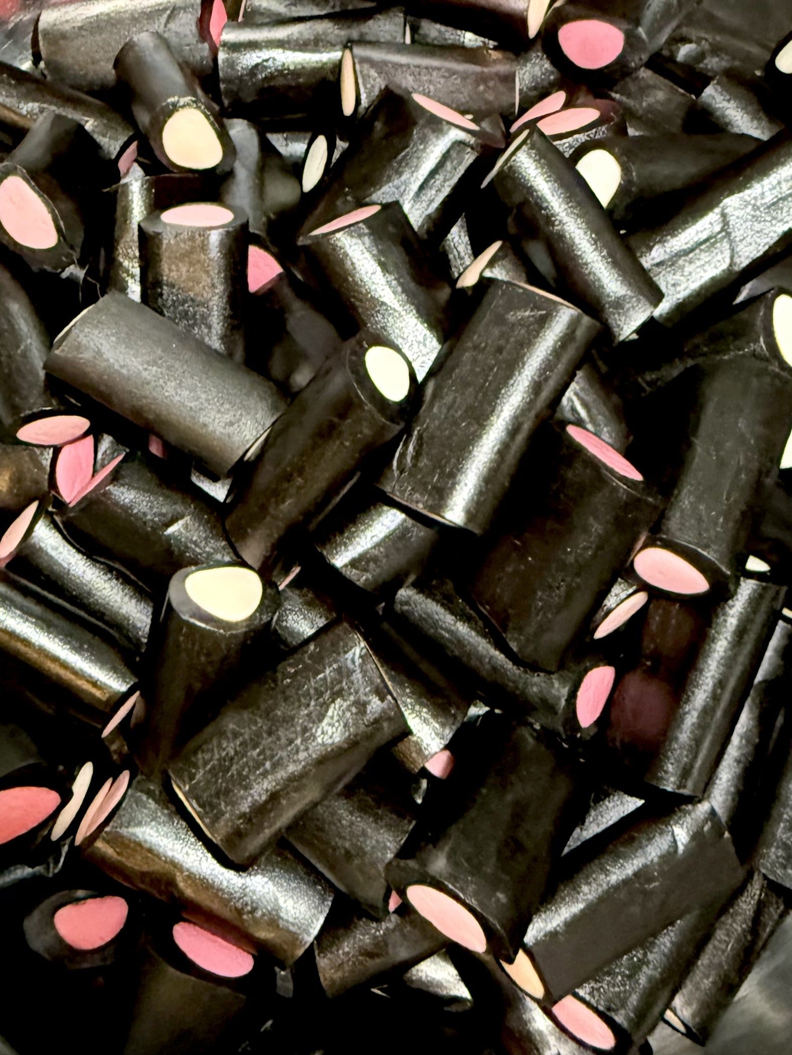 Liquorice Cream Rock